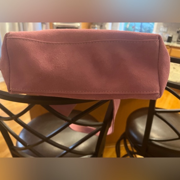 Portland Leather Naomi Shoulder Bag in
Suede. - Picture 5 of 8